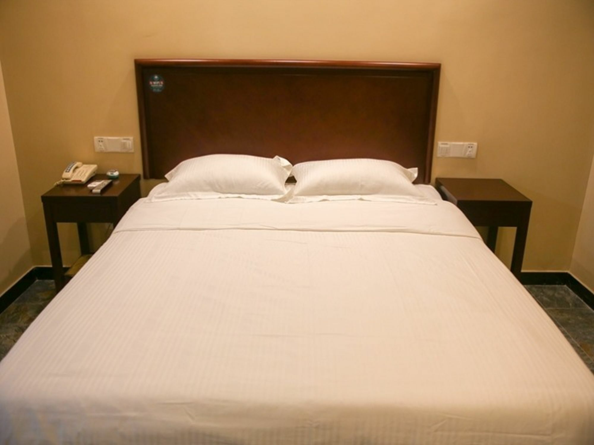 Greentree Inn Jiangsu Zhenjiang Dingmao Industrial Park Wode Square Express Hotel Eksteriør bilde